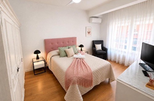 Figares Apartment | Luna Centro 5 Habitaciones 8 Personas Zona Recogidas