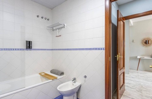 Bormujos Apartment | Lux Bormujos - Vacacional Sevilla