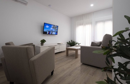 Centro Apartment | Luxor Torre del Clavero Apartments - 2 Bedroom Superior with Garden