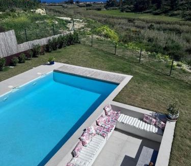 Castillo de Sabinillas Villa | Luxueuze villa met verwarmd zwembad en zeezicht