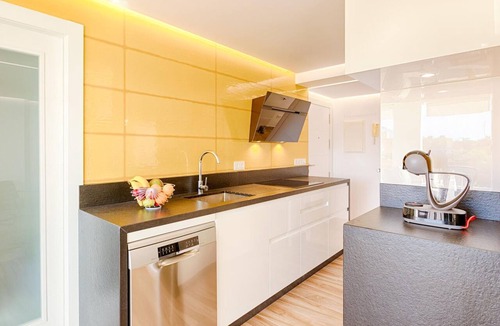 Estepona Apartment | Luxurious Apartment with Pool, Terraces & Sea Views in Estepona's Vibrant Port