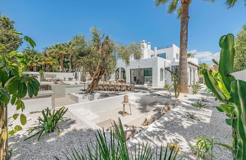 San Pedro de Alcantara Villa | Luxury 8-bedroom villa in San Pedro de Alcántara/Marbella