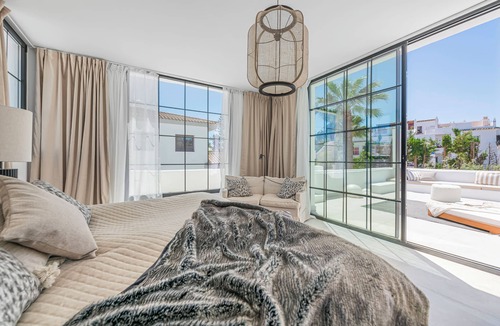 San Pedro de Alcantara Villa | Luxury 8-bedroom villa in San Pedro de Alcántara/Marbella