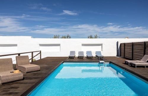 Sierra de Yeguas Villa | Luxury accomodation off grid