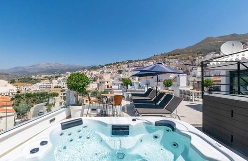 Competa Apartment | Luxury Apartment in Competa with Mountain View, Garden and Wi-Fi
