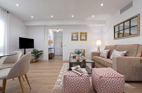 San Miguel-Capuchinos Apartment | Luxury Apartment in Cordoba Center. Plaza Doblas