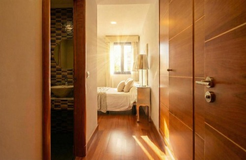 San Bernardo Apartment | Luxury apt in Plaza de España - FREE parking