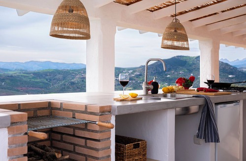 Periana House | Luxury Cortijo with unique location within walking distance to restaurants and shops