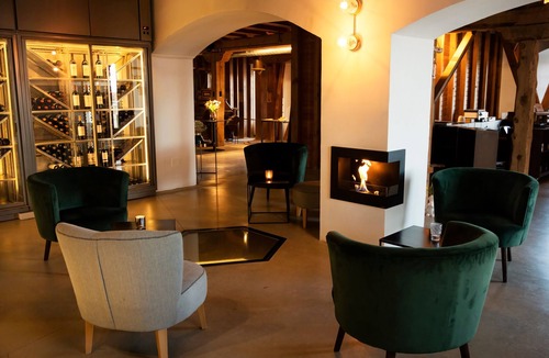 Abarca de Campos Apartment | Luxury Luz del Canal Room in Palencia with Wi-Fi