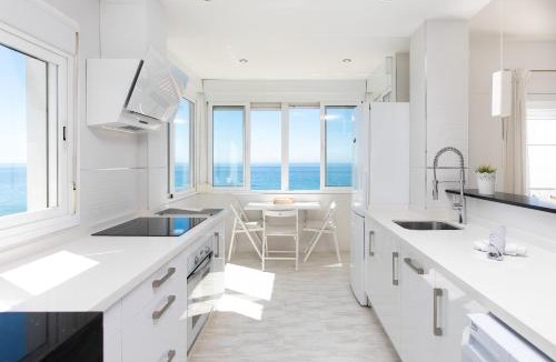 Nerja City Centre Apartment | Luxury Sea view Apartment
