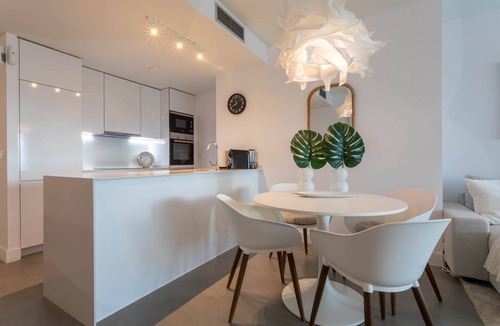 Puerto de la Duquesa Apartment | Luxury Seaview Resort Apartment
