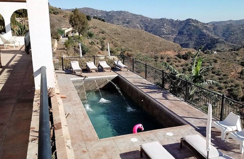 Arenas Villa | Luxury vacation villa for 8 with private pool, sea views Andalusia