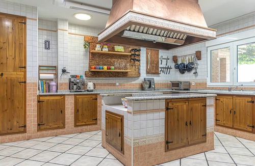 Soto del Real Ski Chalet | Luxury Villa Near Madrid - Pool, Cinema, Mountain Views & La Pedriza