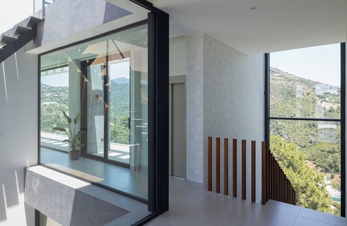 Benahavis House | Luxury Villa | Pool | Spa & Sauna | BBQ | Views