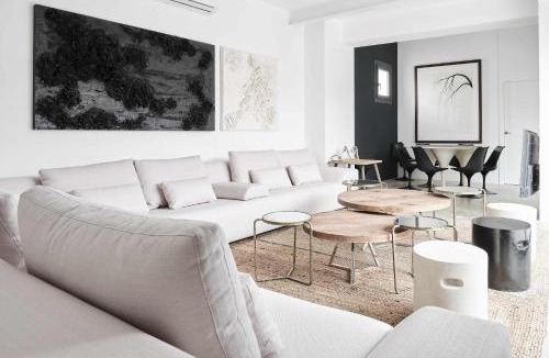 El Arenal Apartment | Maestranza modern