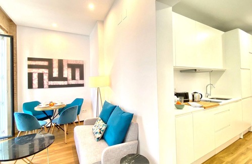 San Bartolome Apartment | Magnificent double bedroom apt in Santa Cruz