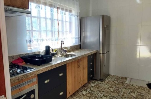 Monte Verde House | Magnificent house 1 km from the town center: Suite + hot tub