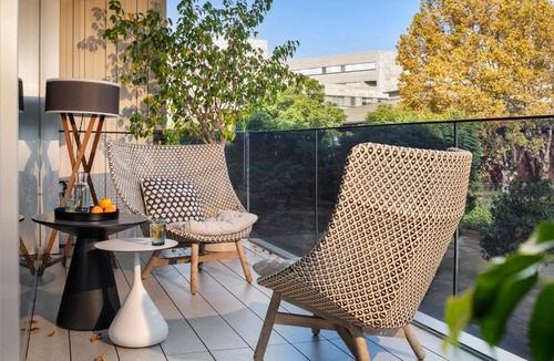 Giralda Sur Apartment | Magno Apartment Ramón Carande- Private Parking included
