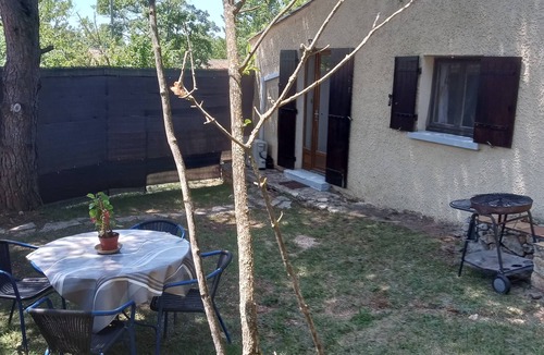 Le Garn House | Maisonnette Rustique