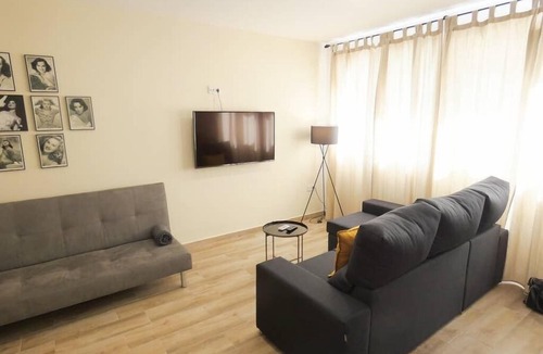 La Goleta Apartment | Malaga City Centre Apartment - R9953