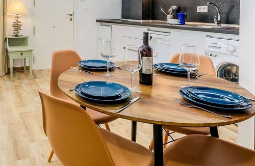 La Goleta Apartment | Malaga City Centre Apartment - R9956
