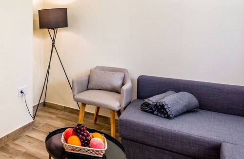 La Goleta Apartment | Malaga City Centre Apartment - R9956