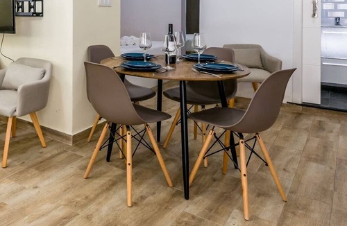 La Goleta Apartment | Malaga City Centre Apartment - R9957