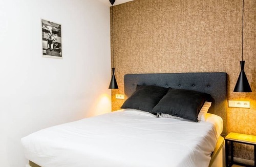 La Goleta Apartment | Malaga City Centre Apartment - R9958