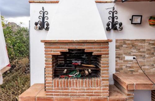 Alcaucin House | MalagaSuite Casa Rural con Piscina y Barbacoa