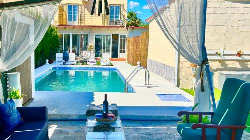 Guillena Ski Chalet | Marife Home