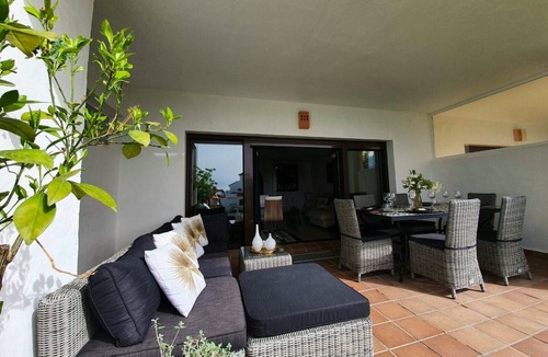 San Roque Ski Chalet | Marina Alcaidesa 2305 Luxury Golf House