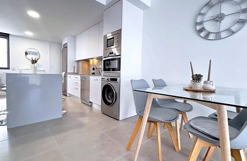 Los Llanos Apartment | Marinsa Jewel