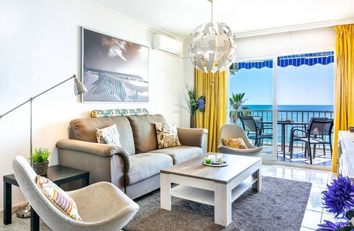 Fuengirola City Centre Apartment | Maritimo Fuengirola - Beach apartment first line