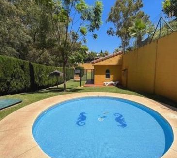 Benalmadena Ski Chalet | Mediterranean Escape with Panoramic Sea Views