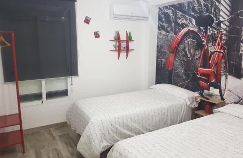 Poniente-Sur Apartment | Mezquita- Elite, Parking, Wifi