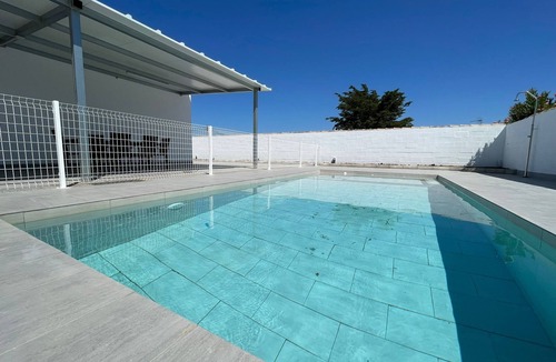 Hozanejos Ski Chalet | Miamar II House in Chiclana