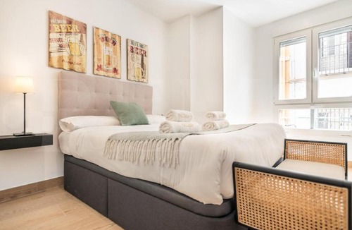La Merced Apartment | Minimalistic apartment in heart of Malaga REMS