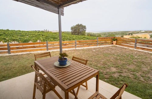 Trebujena House | Mirador del Guadalquivir Flamenco Rosa - Swimming Country House