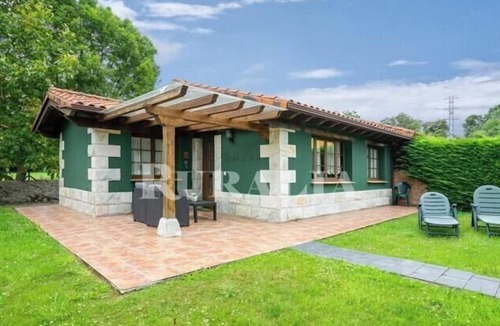 La Portilla House | Mirando al Cuera (Green) - apartment with pool in Piedra (Llanes)