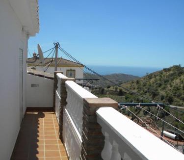 Moclinejo House | Moclinejo House