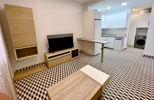 La Linea de la Concepcion Apartment | Modern apartment in the heart of the city
