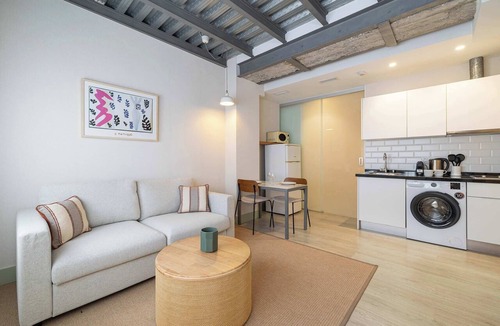 Pedregalejo Apartment | Modern 1BR Ground Floor Apart - Walk to Beach