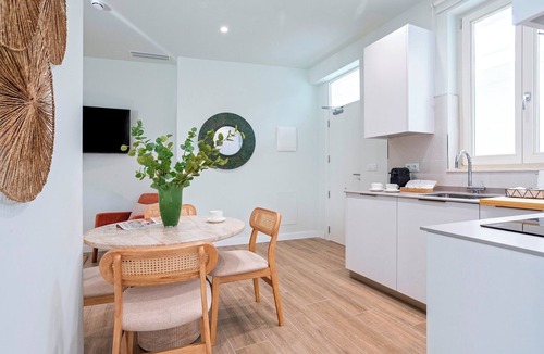 Old Town Apartment | Modern 2BD apartment in Cádiz. Patrocinio VIII