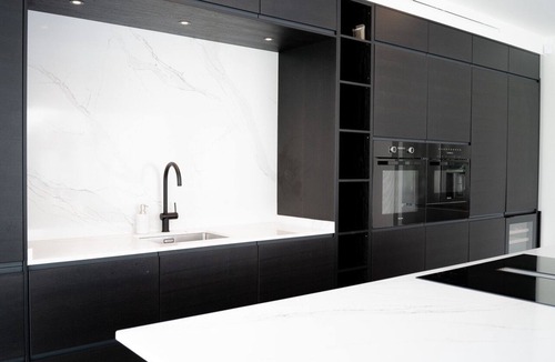 Urbanizacion Marbessa House | Modern 4 Beds Luxe Villa 550m to Las Cañas Beach!
