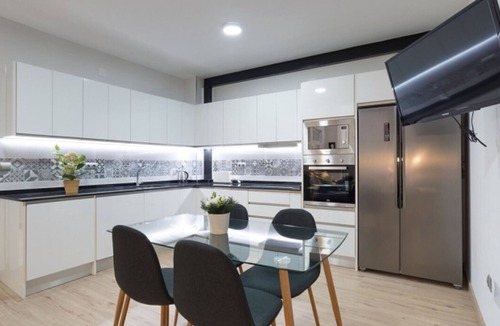La Victoria Apartment | Modern and spacious duplex in the heart of Malaga