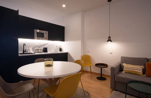 Alcobendas Apartment | Modern Apartment for 6—Alcobendas—La Moraleja