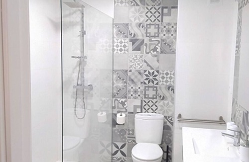 Andujar Apartment | Modern apartment in Andújar, up to 5 guests, ideal for families and pets