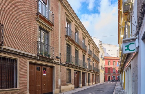 Cordoba Old City Apartment | Modern Apartment in Central Córdoba with Balcony and Air Conditioning