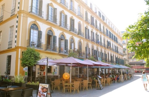 La Victoria Apartment | Modern apartment in central Malaga with Netflix and Wi-Fi