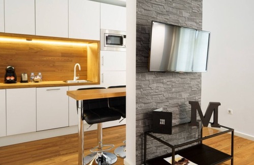 La Victoria Apartment | Modern Apartment in Malaga with Wi-Fi near Plaza de la Merced